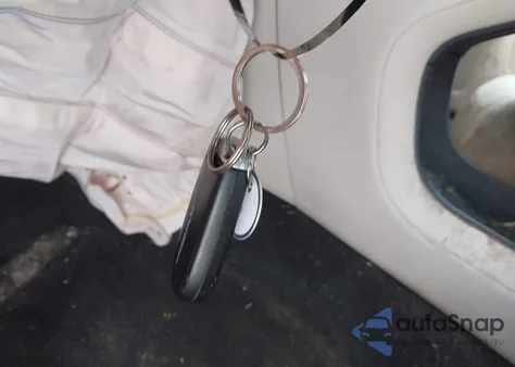 2015 Chrysler 200 Limited z USA, uszkodzony, nr VIN 1C3CCCAB2FN657176